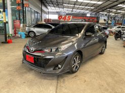2020 Toyota YARIS 1.2 High รถเก๋ง 5 ประตู